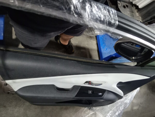 Toyota Prius LHF Door Panel Full Set