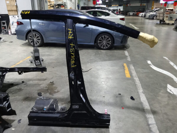 Toyota Prius+ Door Panel Centre Pillar RH