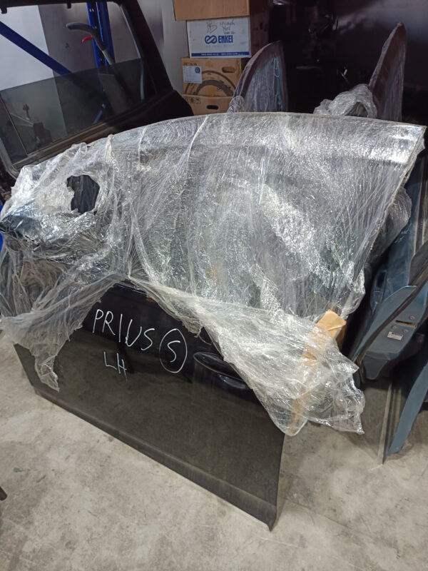 Toyota Prius Front Left Door 2016