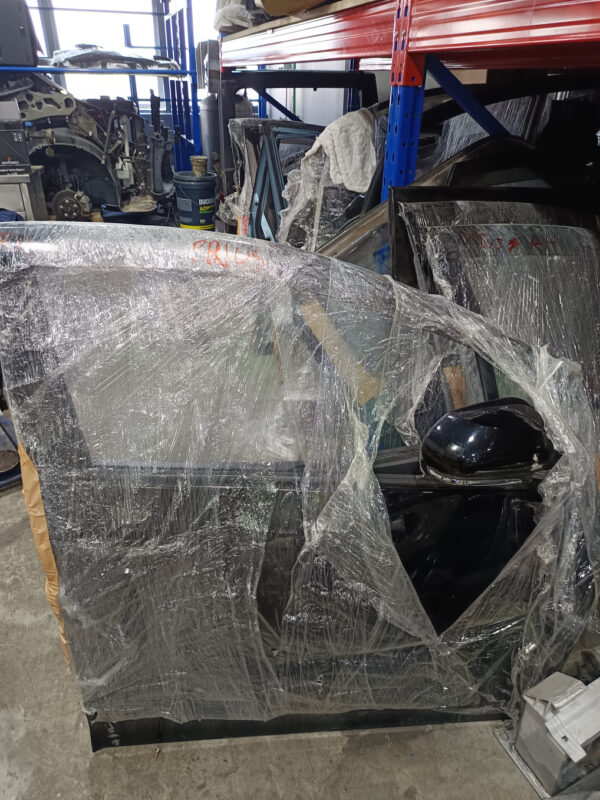Toyota Prius Front Right Door 2016